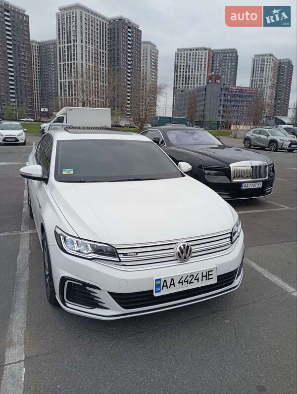 Седан Volkswagen e-Bora 2019 в Киеве фото 18 Седан Volkswagen e-Bora 2019 в Киеве