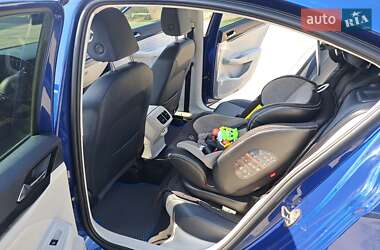 Седан Volkswagen e-Bora 2019 в 
