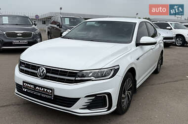 Седан Volkswagen e-Bora 2020 в Киеве