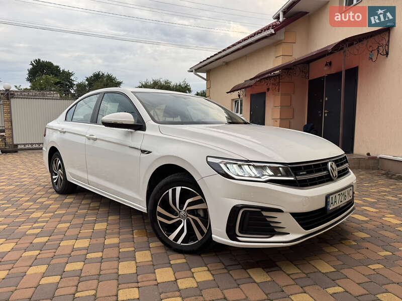 Седан Volkswagen e-Bora 2019 в Києві