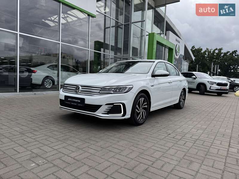 Седан Volkswagen e-Bora 2020 в Киеве