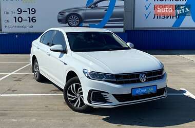 Седан Volkswagen e-Bora 2019 в Киеве