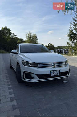Седан Volkswagen e-Bora 2019 в Тернополі