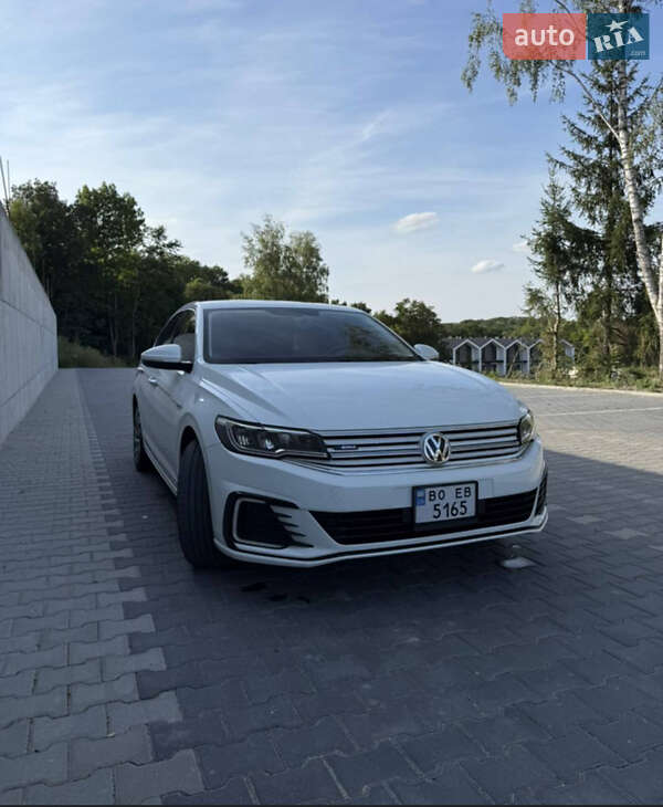 Volkswagen e-Bora 2019