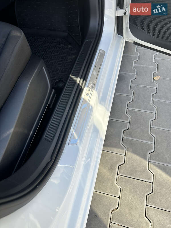 Седан Volkswagen e-Bora 2020 в Коцюбинском