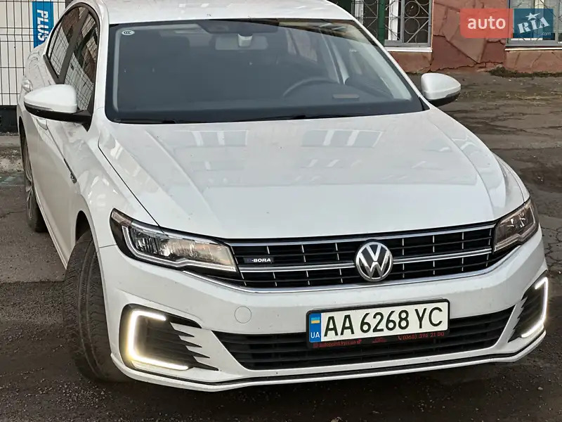 Volkswagen e-Bora 2020