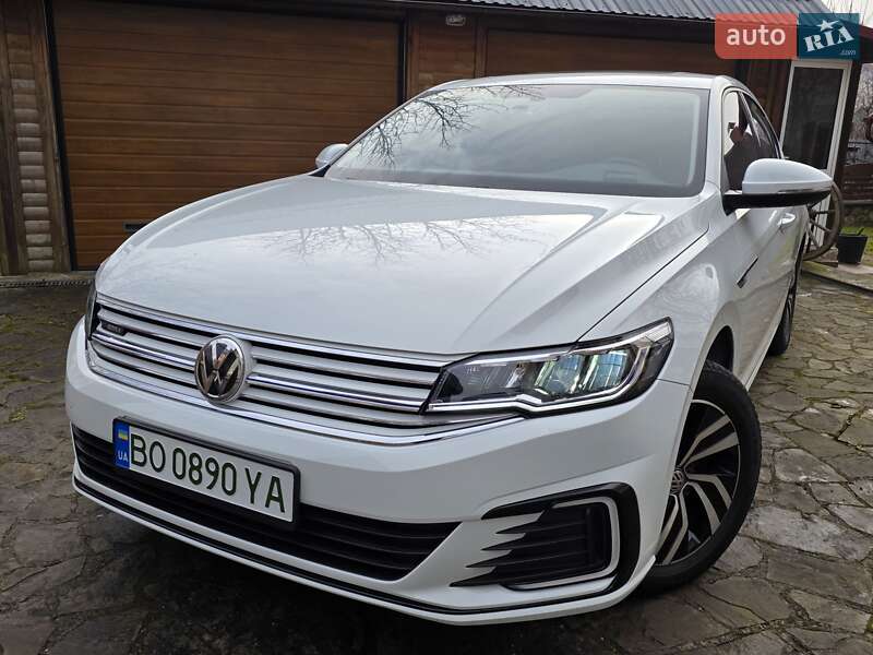 Volkswagen e-Bora 2020