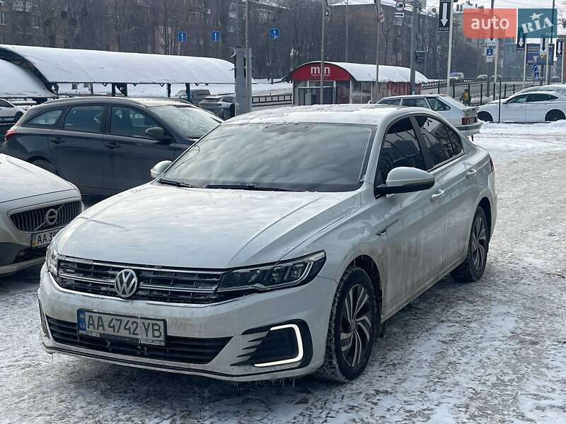 Volkswagen e-Bora 2020 Volkswagen e-Bora 2020