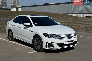 Седан Volkswagen e-Bora 2019 в Киеве