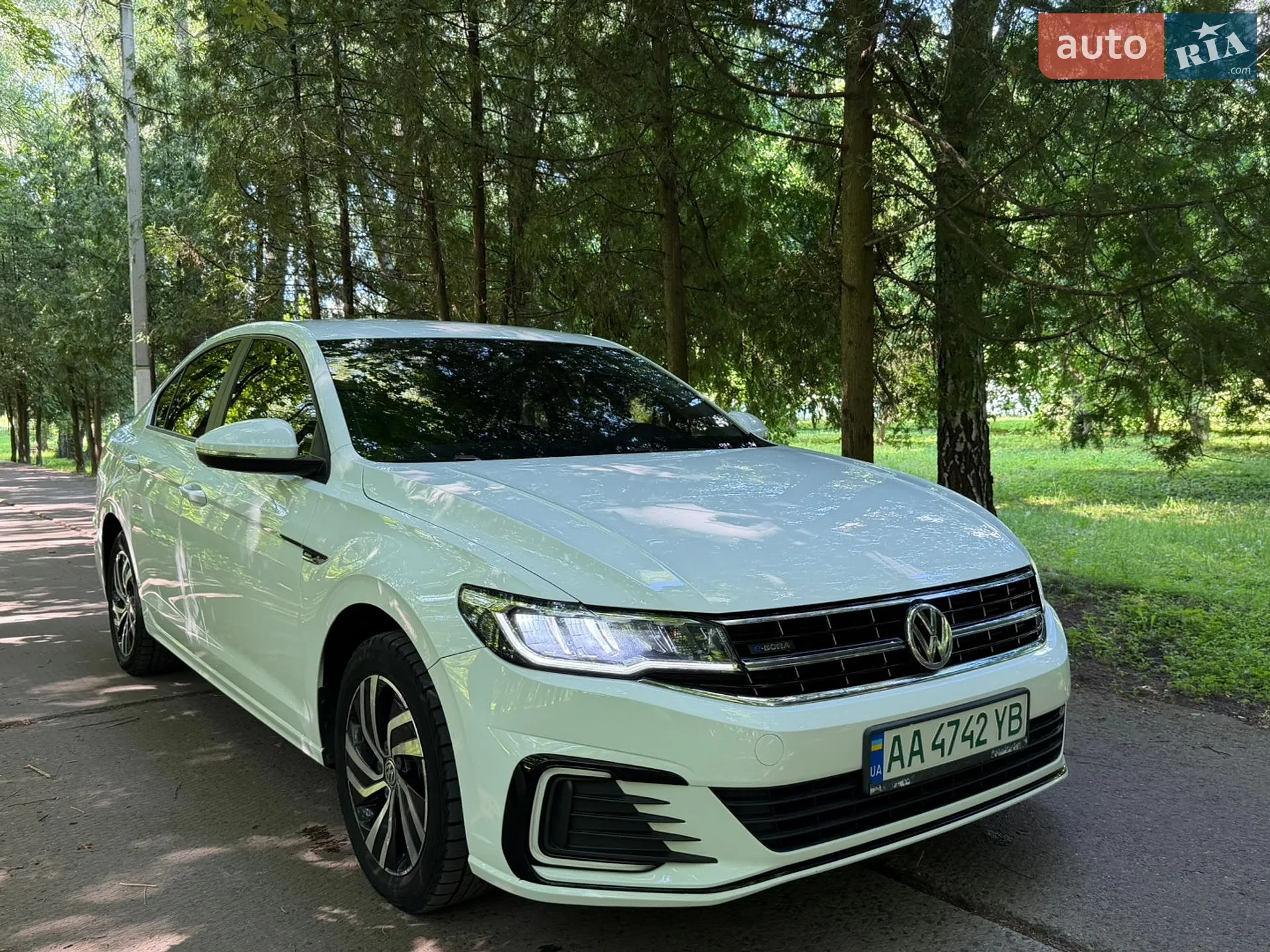 Volkswagen e-Bora 2020