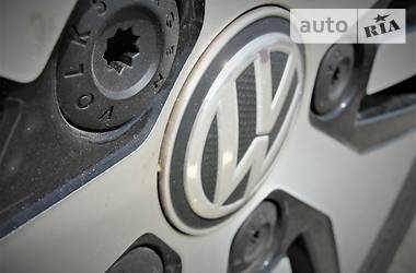Хетчбек Volkswagen e-Golf 2017 в 