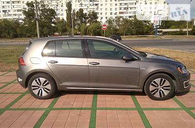 Хетчбек Volkswagen e-Golf 2016 в Запоріжжі