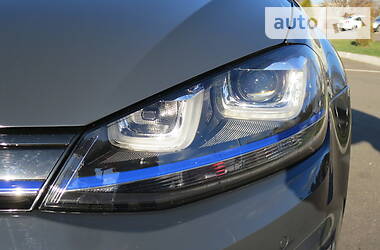 Хетчбек Volkswagen e-Golf 2017 в 