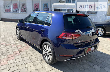 Хетчбек Volkswagen e-Golf 2019 в 