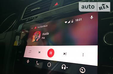 Хетчбек Volkswagen e-Golf 2017 в 