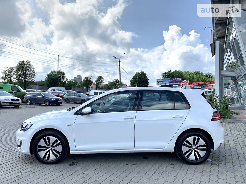 Хетчбек Volkswagen e-Golf 2016 в Хмельницькому