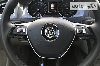 Хетчбек Volkswagen e-Golf 2015 в Сумах