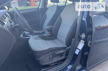 Хетчбек Volkswagen e-Golf 2016 в 