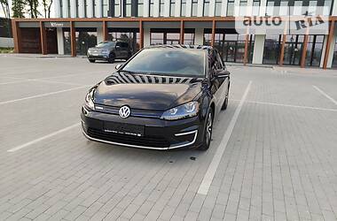 Хэтчбек Volkswagen e-Golf 2015 в Виннице