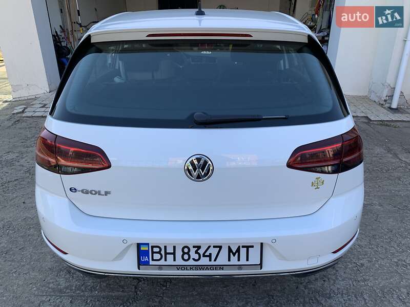 Хэтчбек Volkswagen e-Golf 2017 в Черноморске
