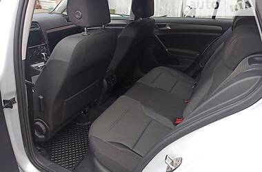 Хетчбек Volkswagen e-Golf 2018 в 
