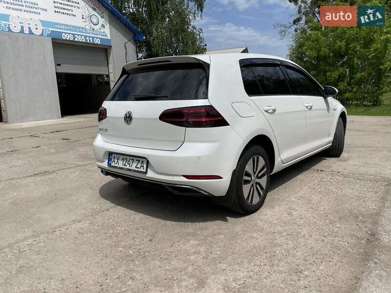 Хэтчбек Volkswagen e-Golf 2017 в Сумах