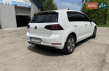 Хэтчбек Volkswagen e-Golf 2017 в Сумах