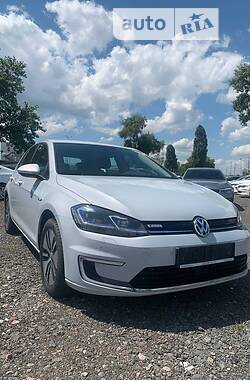 Хетчбек Volkswagen e-Golf 2018 в Києві