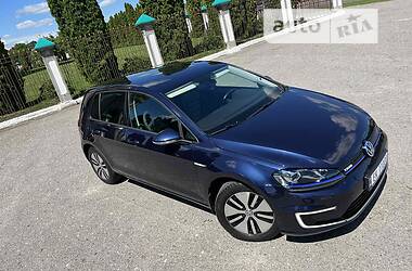 Хэтчбек Volkswagen e-Golf 2015 в Дубно