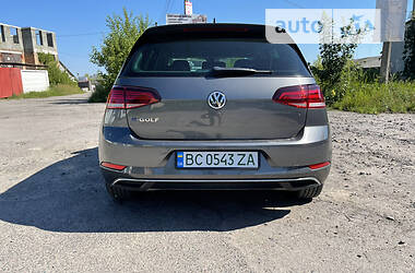 Седан Volkswagen e-Golf 2017 в Ровно