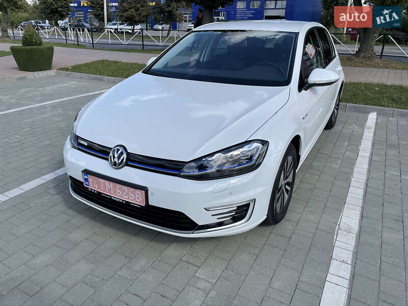 Хэтчбек Volkswagen e-Golf 2018 в Хмельницком