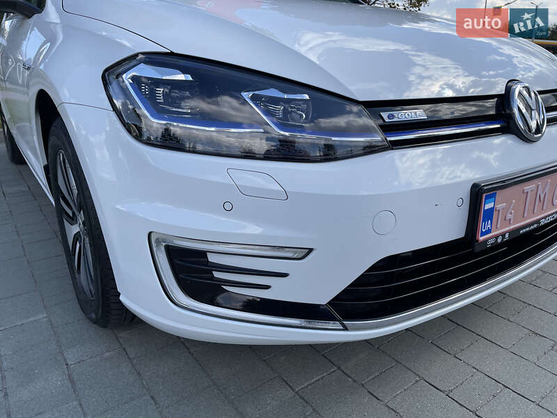 Хэтчбек Volkswagen e-Golf 2018 в Хмельницком