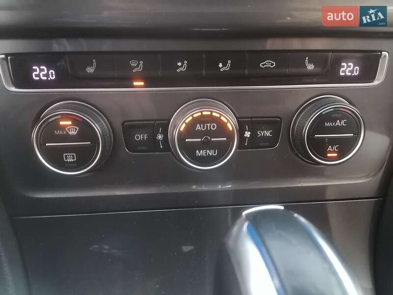 Хэтчбек Volkswagen e-Golf 2014 в Виннице