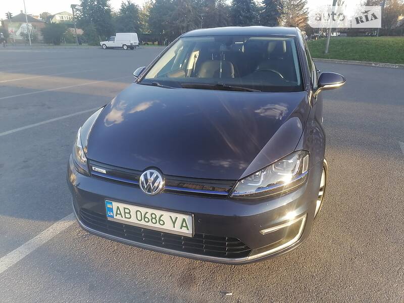 Хетчбек Volkswagen e-Golf 2014 в Вінниці
