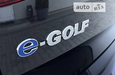 Хетчбек Volkswagen e-Golf 2018 в 