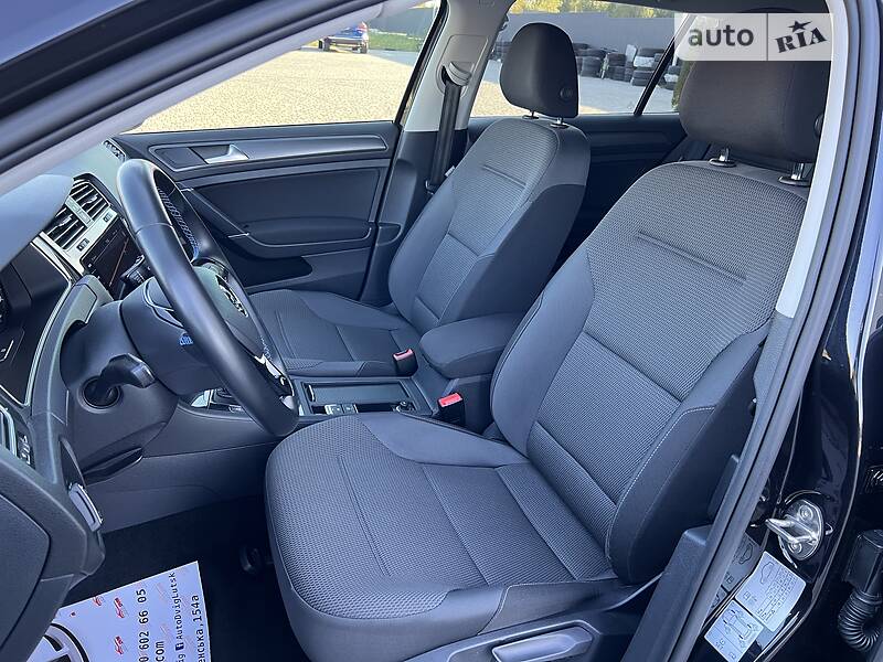 Хэтчбек Volkswagen e-Golf 2018 в Луцке