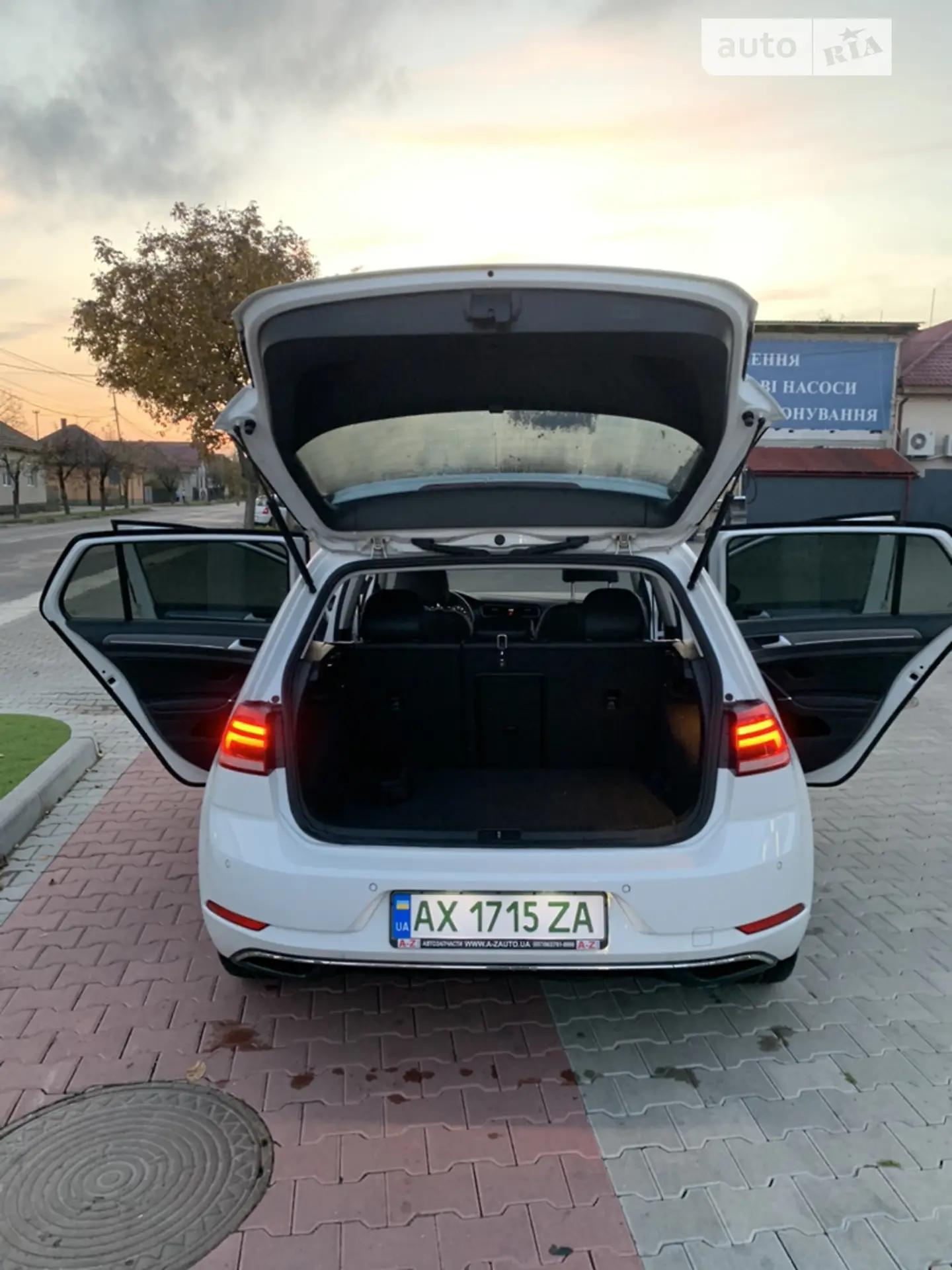 2017 Volkswagen Golf - мініатюра 12