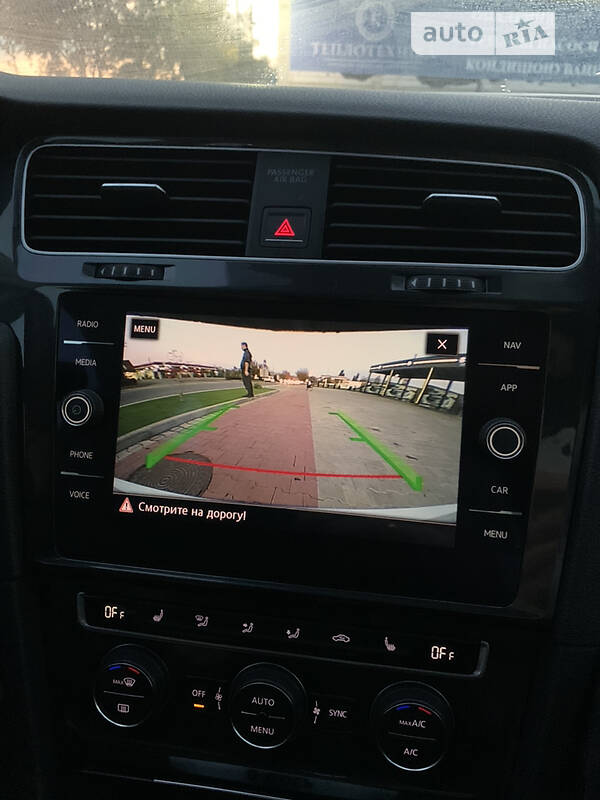 Хэтчбек Volkswagen e-Golf 2017 в Мукачево фото 22 Хэтчбек Volkswagen e-Golf 2017 в Мукачево