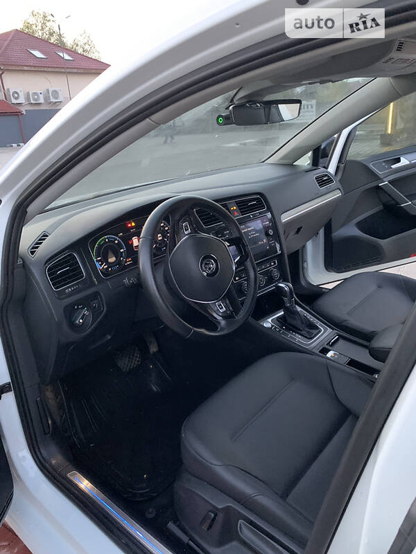 Хэтчбек Volkswagen e-Golf 2017 в Мукачево фото 19 Хэтчбек Volkswagen e-Golf 2017 в Мукачево