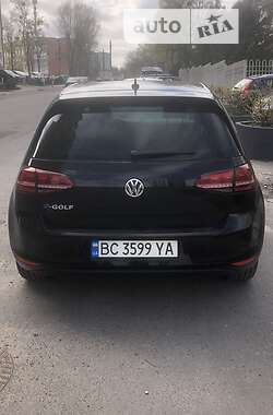 Хетчбек Volkswagen e-Golf 2015 в Львові