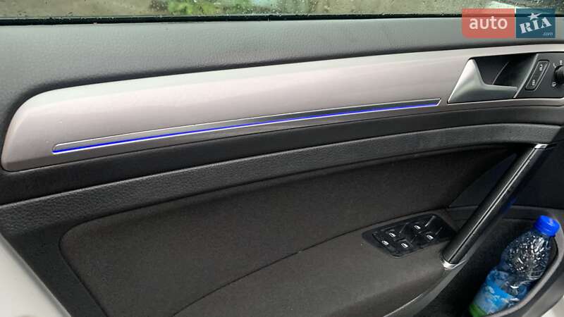 Хетчбек Volkswagen e-Golf 2014 в Ужгороді