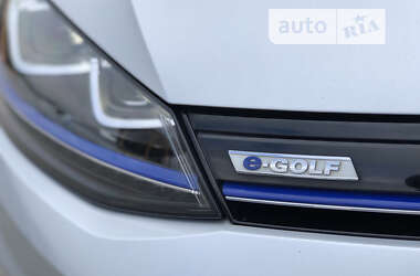 Хетчбек Volkswagen e-Golf 2015 в Хмельницькому