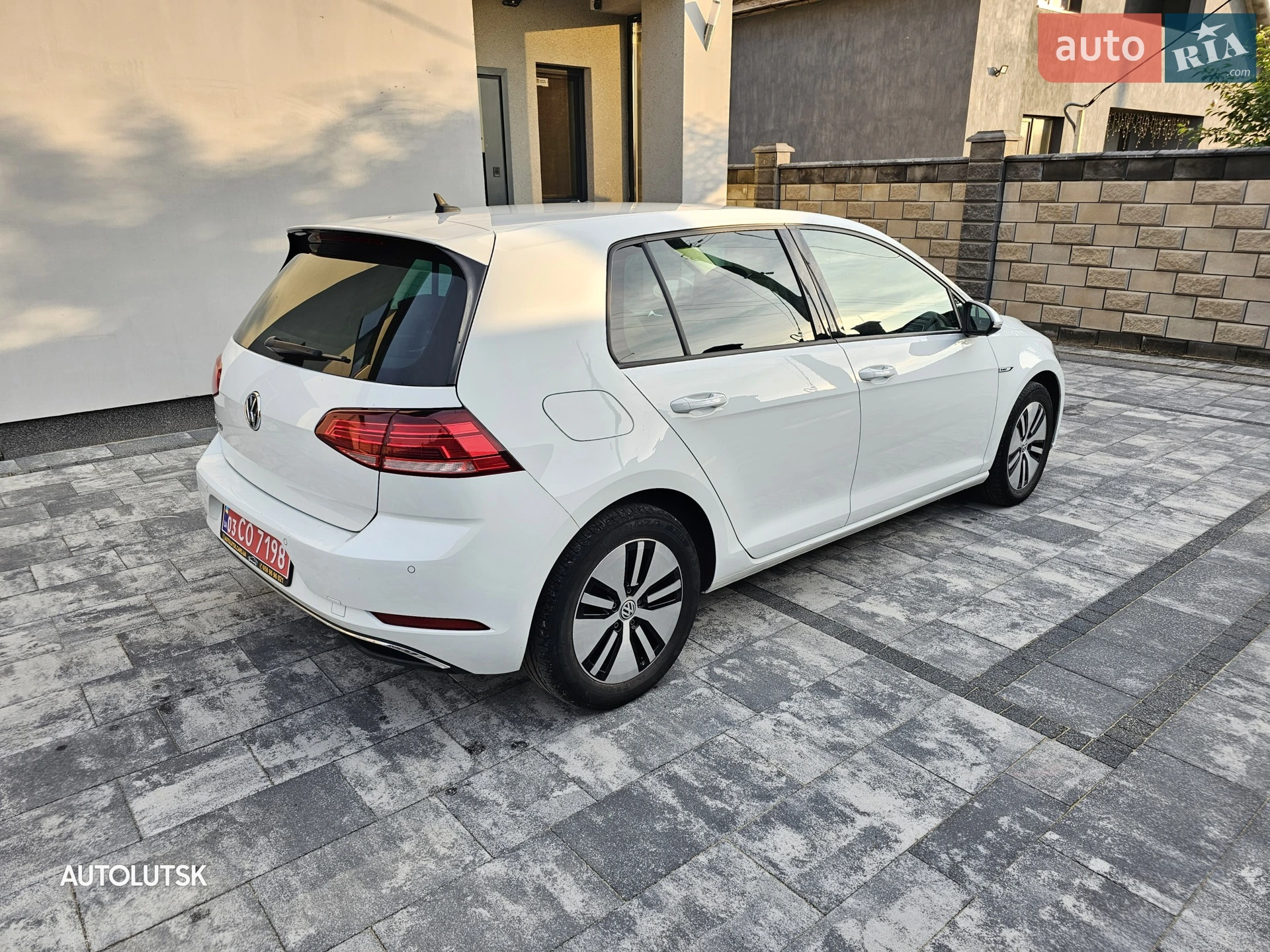 2017 Volkswagen Golf - мініатюра 6