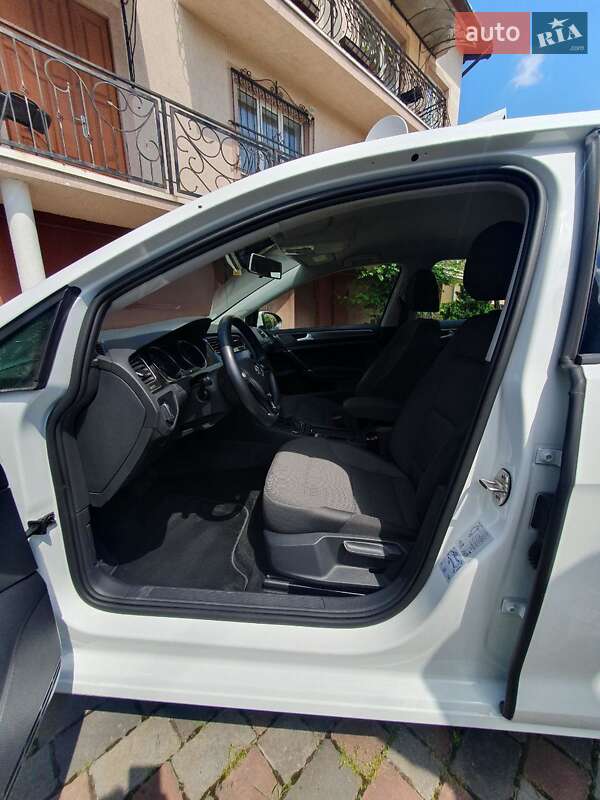 Хэтчбек Volkswagen e-Golf 2018 в Стрые фото 22 Хэтчбек Volkswagen e-Golf 2018 в Стрые