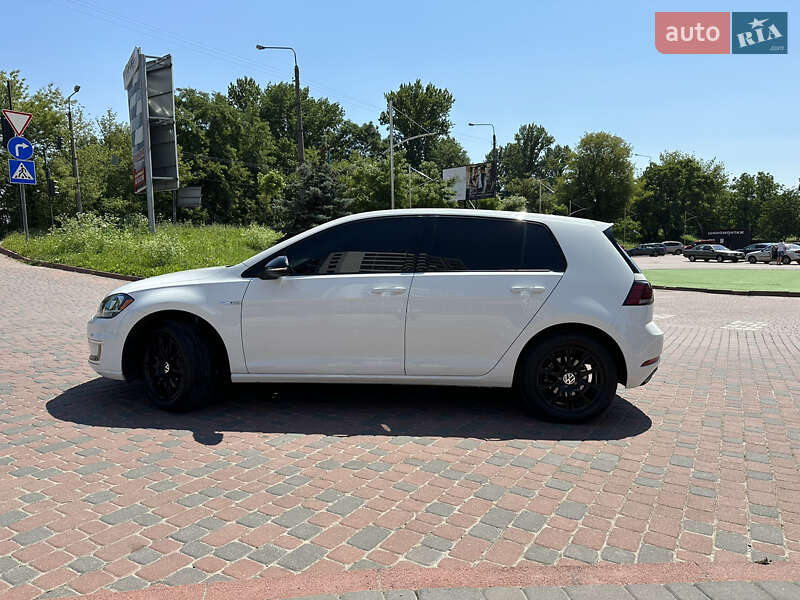 Хетчбек Volkswagen e-Golf 2017 в Івано-Франківську фото 7 Хетчбек Volkswagen e-Golf 2017 в Івано-Франківську