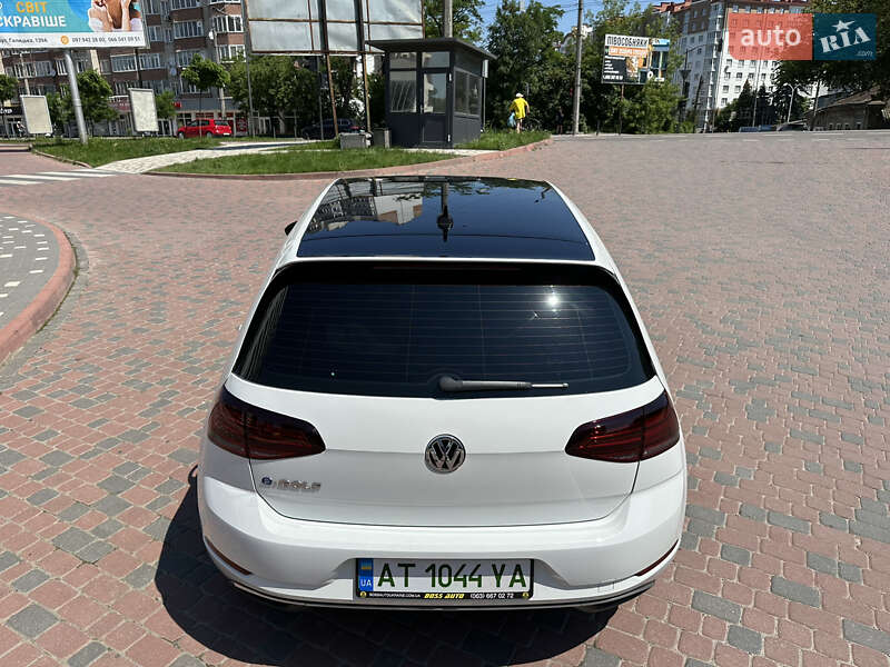Хетчбек Volkswagen e-Golf 2017 в Івано-Франківську фото 10 Хетчбек Volkswagen e-Golf 2017 в Івано-Франківську