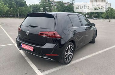 Хетчбек Volkswagen e-Golf 2019 в Києві