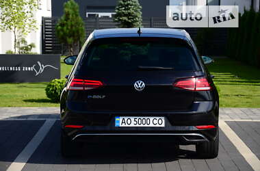 Хетчбек Volkswagen e-Golf 2018 в 