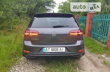 Хэтчбек Volkswagen e-Golf 2017 в Ивано-Франковске
