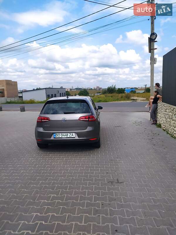 Хэтчбек Volkswagen e-Golf 2016 в Тернополе